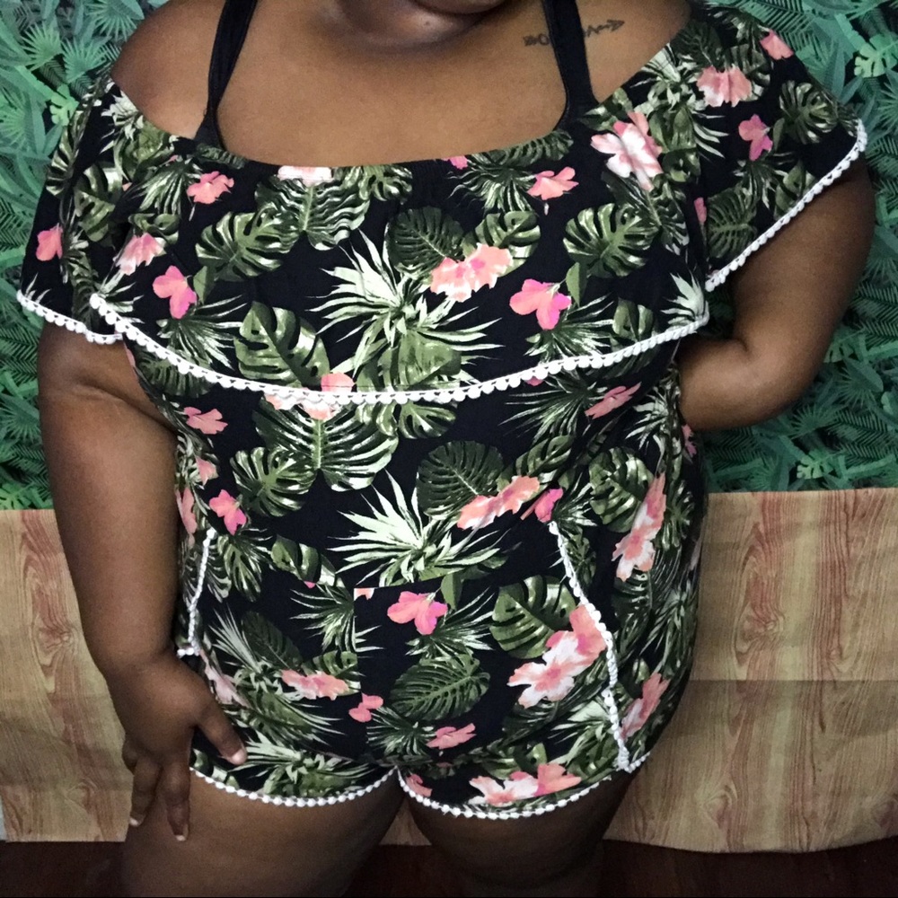 Plus Size Floral Jump Suit